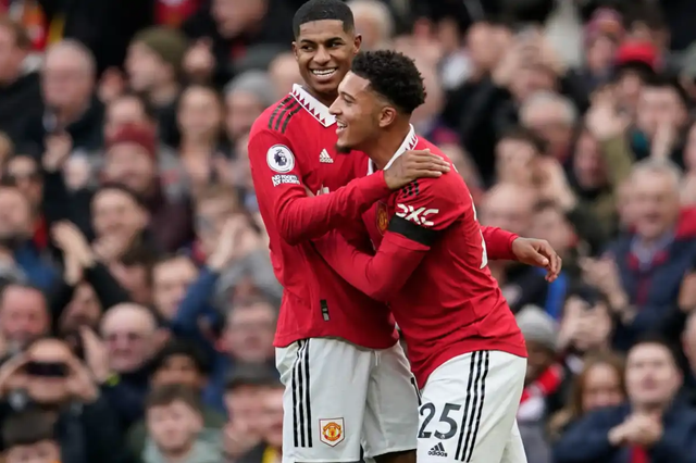 Ngoại hạng Anh: Rashford lập cú đúp, M.U bám đuổi ngôi đầu - Ảnh 2.