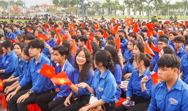 Tuổi trẻ Đà Nẵng sôi nổi ra quân hưởng ứng Tháng Thanh Niên năm 2023   - Ảnh 2.