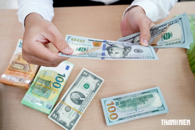 Giá USD hôm nay 23.8.2026: Đà giảm tiếp tục trong khi euro, bảng Anh tăng vọt- Ảnh 1.