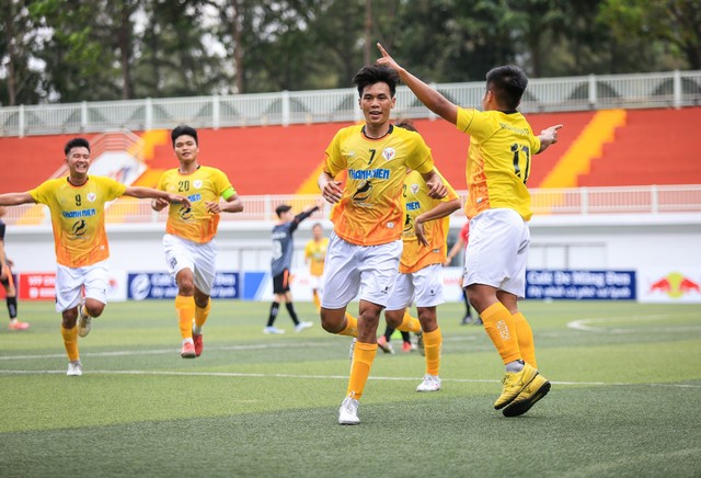 Giải bóng đá Thanh Niên Sinh viên Việt Nam: Lý do đội HUTECH rất mạnh - Ảnh 2.