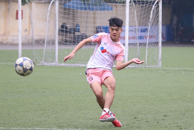 Giải bóng đá Thanh Niên Sinh viên Việt Nam: VMU thận trọng khi đấu xa nhà - Ảnh 2.