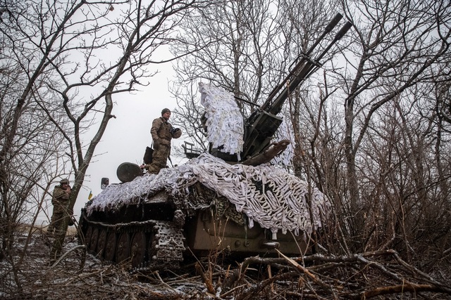 Pháo phòng không của Ukraine gần tiền tuyến ở Donetsk ngày 1.2