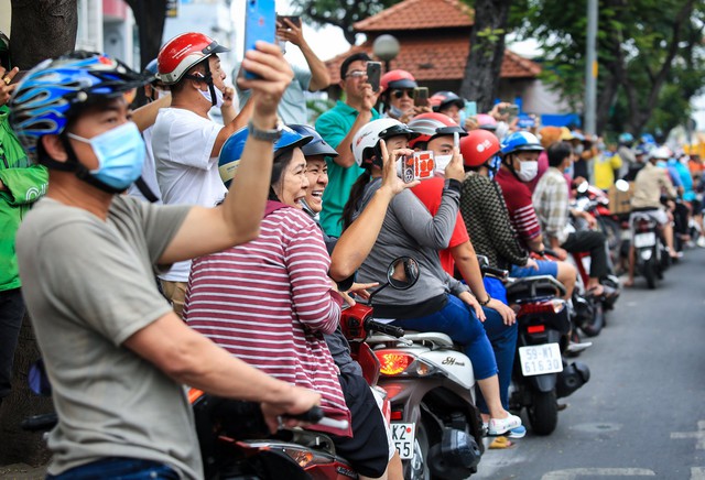 Độc đáo màn diễu hành 'Cung Nghinh Quan Thánh Đế Quân xuất du' tại TP.HCM - Ảnh 11.