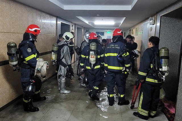 Cháy chung cư HH3C Linh Đàm, 120 người thoát nạn - Ảnh 3.