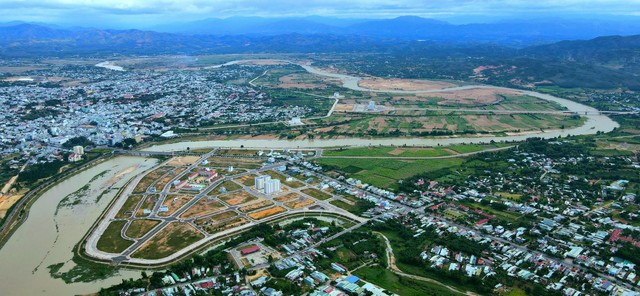 Đăk Bla, sông chảy ngược về tây - Ảnh 1.