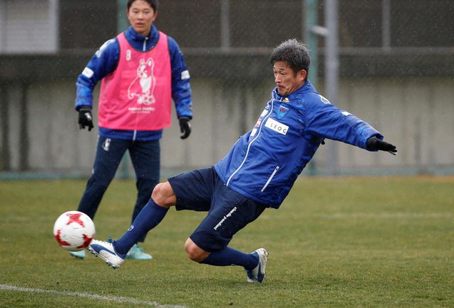 Tiền đạo 55 tuổi của Nhật Bản gia nhập CLB hạng 2 Bồ Đào Nha    - Ảnh 2.