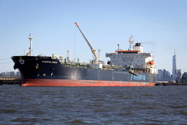 Tàu chở dầu Minerva Virgo của Nga cập cảng New York (Mỹ) hồi tháng 2.2022