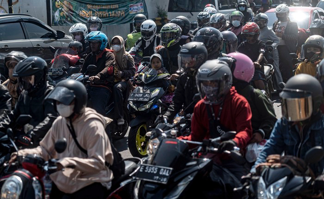 Xe máy bán chạy, tắc đường khắp nơi, Indonesia kêu gọi đẩy mạnh xuất khẩu - Ảnh 2.