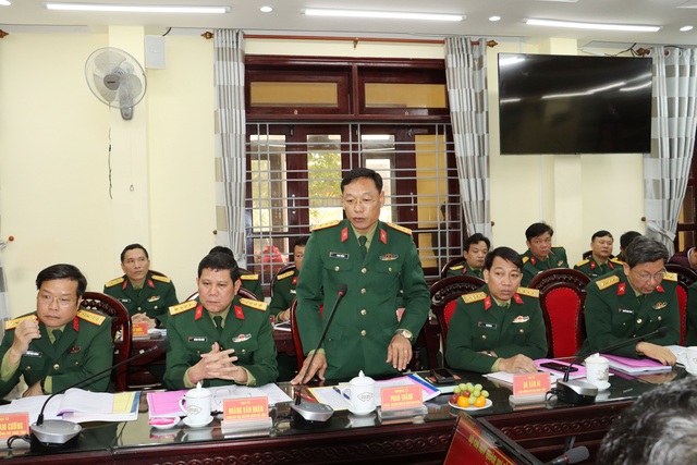Thừa Thiên - Huế: Thượng tá Phan Thắng giữ chức vụ Chỉ huy trưởng Bộ CHQS  - Ảnh 2.