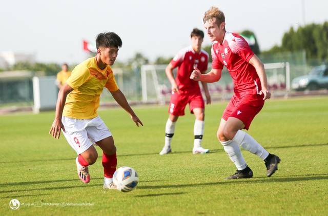 U.20 Việt Nam để thua đáng tiếc Dubai City FC trước thềm VCK châu Á 2023 - Ảnh 4.