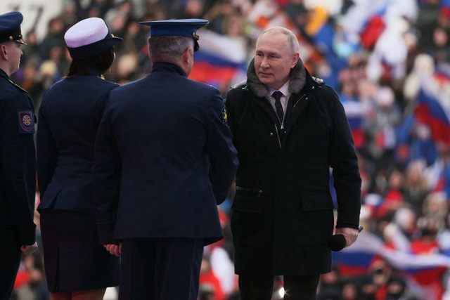Tổng thống Putin cam kết tăng cường bộ ba hạt nhân của Nga - Ảnh 1.
