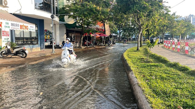 Hiện tượng ‘Mê Kông xanh’ là gì và vì sao TP.Cần Thơ ngập giữa mùa khô? - Ảnh 1.