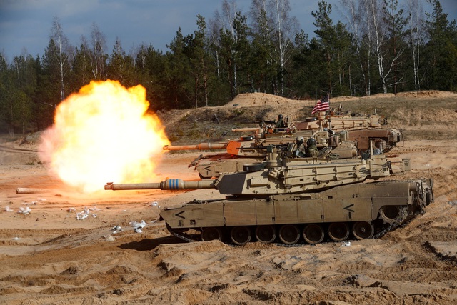 Xe tăng Mỹ có thể sẽ không đến được Ukraine trong năm nay? - Ảnh 1.