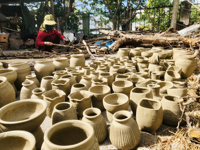 Đố ai tìm được bàn xoay ở làng gốm cỗ ngàn năm, di sản UNESCO - Ảnh 1.