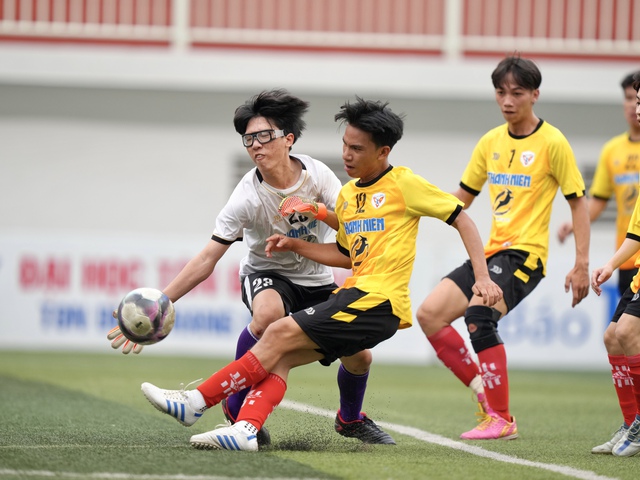 ĐH Quốc tế Hồng Bàng vs ĐH Quốc tế Sài Gòn: Thắng để hy vọng vào play-off - Ảnh 2.