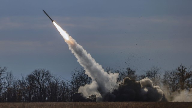 3 loại vũ khí đã thay đổi cuộc xung đột Ukraine - Ảnh 2.