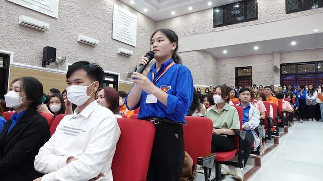 Hoa hậu Thùy Tiên chia sẻ kinh nghiệm học ngoại ngữ tại Trường Đại học Quy Nhơn - Ảnh 4.