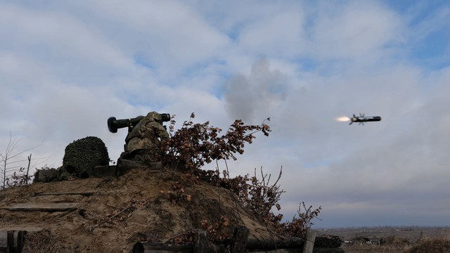 3 loại vũ khí đã thay đổi cuộc xung đột Ukraine - Ảnh 1.