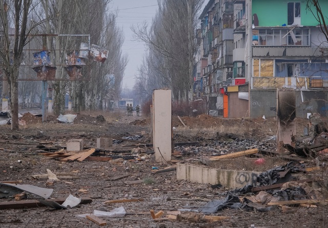 Cảnh hoang tàn đổ nát tại Bakhmut ngày 27.2