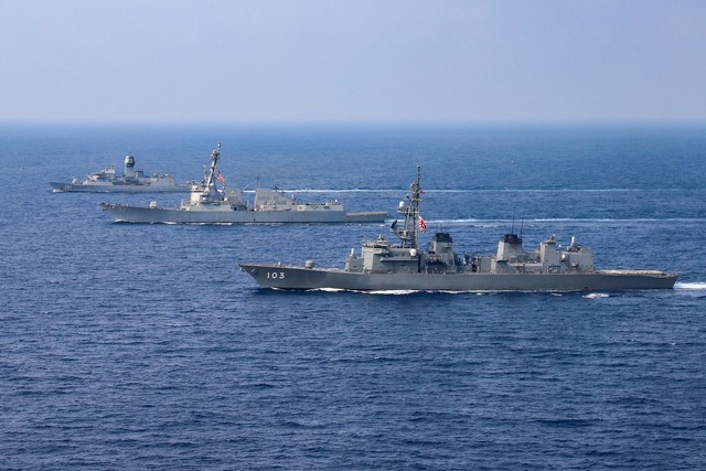 Tàu chiến Mỹ, Nhật Bản, Úc diễn tập tại Biển Đông hồi tháng 3.2022