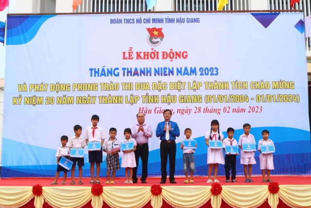 Tháng Thanh niên tại Hậu Giang: Quyết tâm ‘làm việc nào chắc việc đó’ - Ảnh 2.