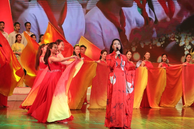 Chương trình nghệ thuật đặc biệt kỷ niệm 80 năm Đề cương về Văn hóa Việt Nam - Ảnh 9.