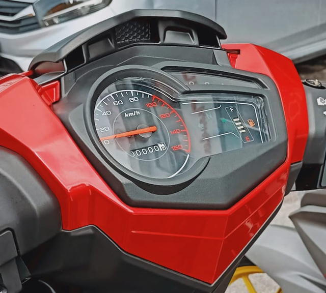 Xe máy 'Made in Malaysia' có bản cải tiến, thiết kế giống Yamaha Exciter 2021 - Ảnh 3.