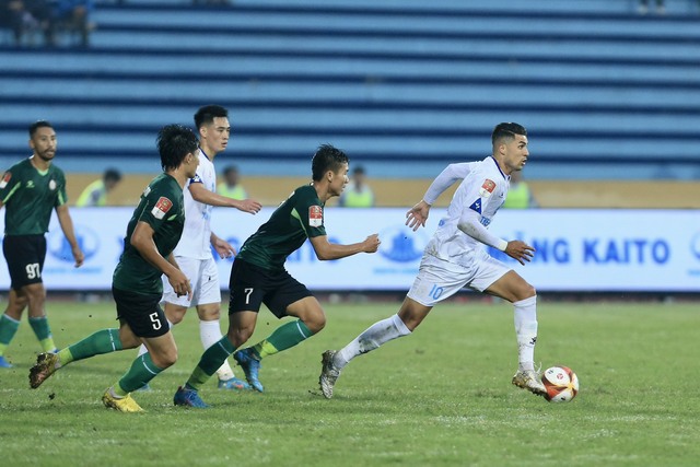 Kết quả V-League 2023, CLB Nam Định 1-0 TP.HCM: Thắng ở phút bù giờ - Ảnh 1.