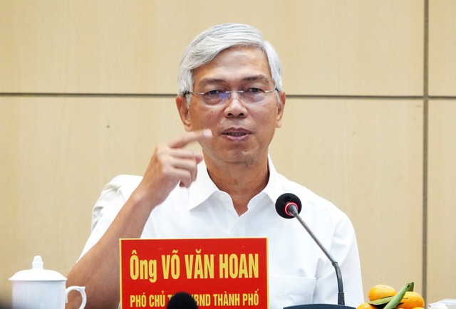 Ông Phan Văn Mãi phân công lại nhiệm vụ phó chủ tịch UBND TP.HCM - Ảnh 2.