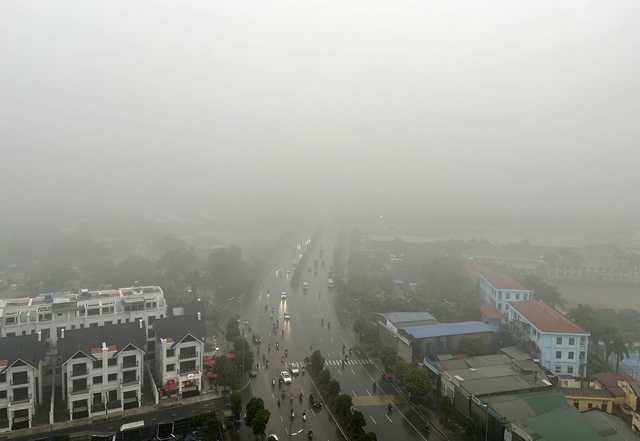 Vì sao Hà Nội chìm trong ô nhiễm không khí nhiều ngày? - Ảnh 4. Vì sao Hà Nội chìm trong ô nhiễm không khí nhiều ngày? - Ảnh 4.