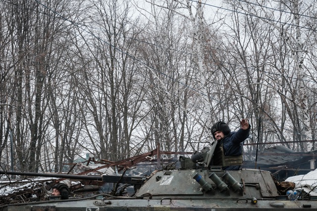 Tham vọng của Ukraine với vũ khí tầm xa - Ảnh 1.