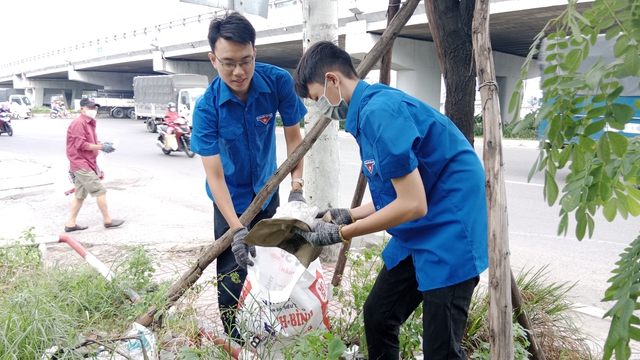 Gương mặt gen Z: Viết đơn tình nguyện đi nghĩa vụ quân sự - Ảnh 1.