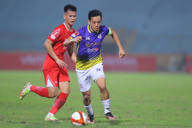 HLV CLB Hà Nội thất vọng với các cầu thủ trong trận hoà ra quân - Ảnh 1.