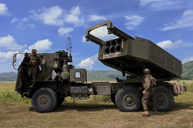 Một hệ thống HIMARS trong cuộc tập trận Mỹ - Philippines năm 2022