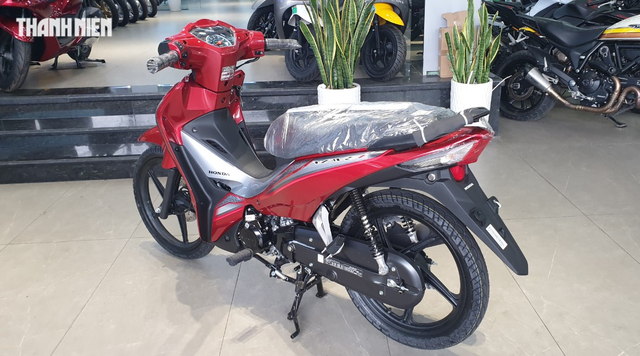 Vắng khách mua, Honda Wave 110i nhập khẩu từ Thái Lan tiếp tục giảm giá - Ảnh 2.