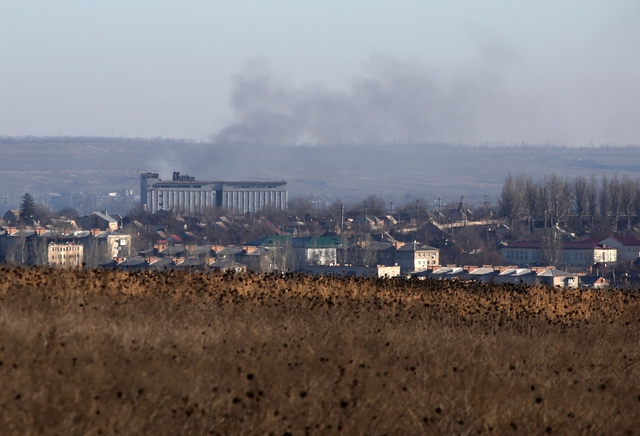 Chiến sự ngày 348: Bộ Quốc phòng Ukraine lâm vào khủng hoảng, Nga sẵn sàng tấn công - Ảnh 1.