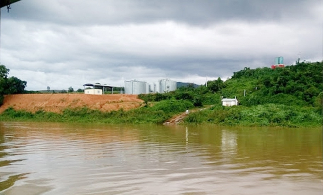 Kon Tum: 3 ngày tìm công nhân nghi mất tích tại bể thải nhà máy mì - Ảnh 1.