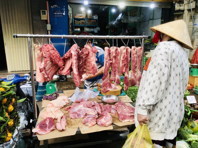 Giá heo hơi hôm nay 29.7.2023: Tâm lý lo lắng bao trùm - Ảnh 1.