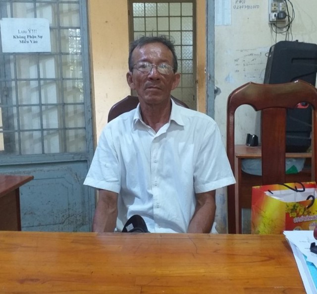 Vĩnh Long: Bắt giữ cựu chủ tịch xã tham ô tài sản trốn truy nã 26 năm - Ảnh 1.