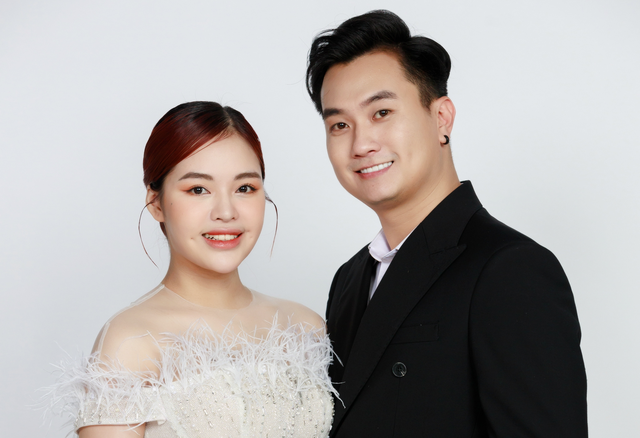 Diễn viên Anh Tuấn tiết lộ cuộc sống hôn nhân với vợ trẻ xinh đẹp - Ảnh 1.