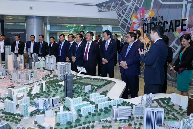 Thủ tướng hỏi về triết lý xây dựng thành phố thông minh của Singapore - Ảnh 2.
