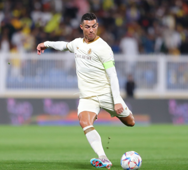 Ronaldo giành giải thưởng đầu tiên ở Ả Rập Xê Út - Ảnh 1.