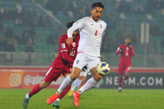 U.20 Iran chỉ thắng U.20 Qatar 1-0, chia sẻ ngôi đầu với U.20 Việt Nam - Ảnh 1.