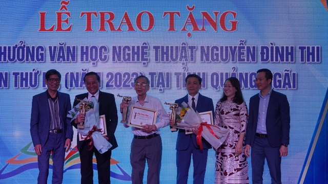 Quảng Ngãi trao Giải thưởng văn học nghệ thuật Nguyễn Đình Thi lần thứ 3 - Ảnh 1.