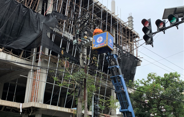 Quảng Trị: Gần 14.000 hộ dân mất điện do 1 ngôi nhà đang xây dựng - Ảnh 1. Quảng Trị: Gần 14.000 hộ dân mất điện do 1 ngôi nhà đang xây dựng - Ảnh 1.