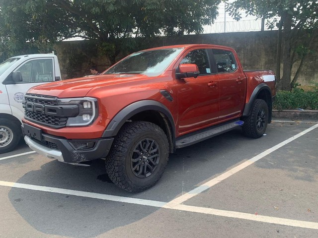 Ford Ranger Raptor 2023 lộ diện tại Việt Nam   - Ảnh 1.