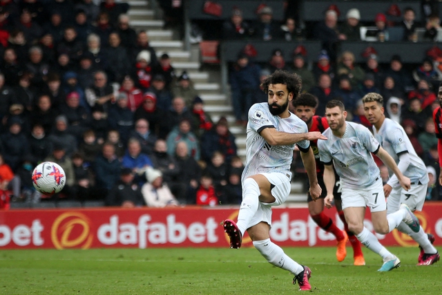 Ngoại hạng Anh: Salah sút hỏng phạt đền, Liverpool thua sốc Bournemouth - Ảnh 1.