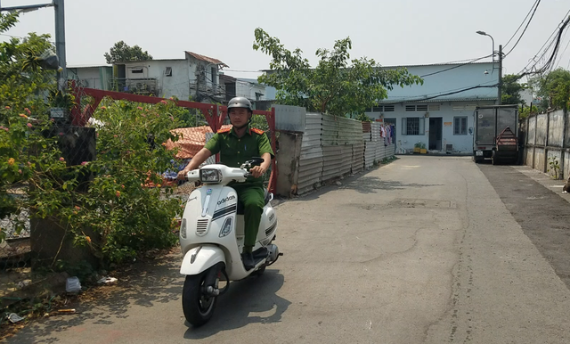 TP.HCM: Sau tiếng kêu cứu phát hiện 2 người tử vong trong phòng trọ - Ảnh 3.