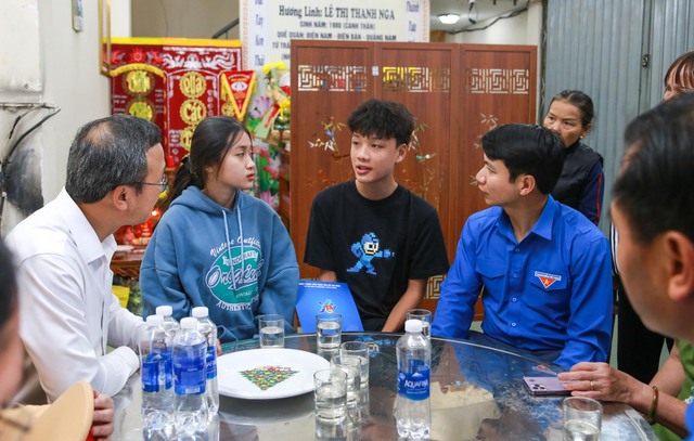 Người trẻ ở Đà Nẵng hưởng ứng xây dựng văn hóa giao thông an toàn   - Ảnh 8.