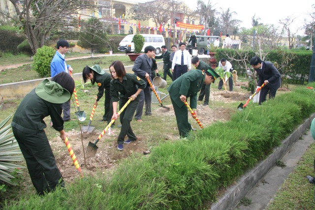 Những công trình 'khai hoang' trên đảo Bạch Long Vĩ - Ảnh 5.